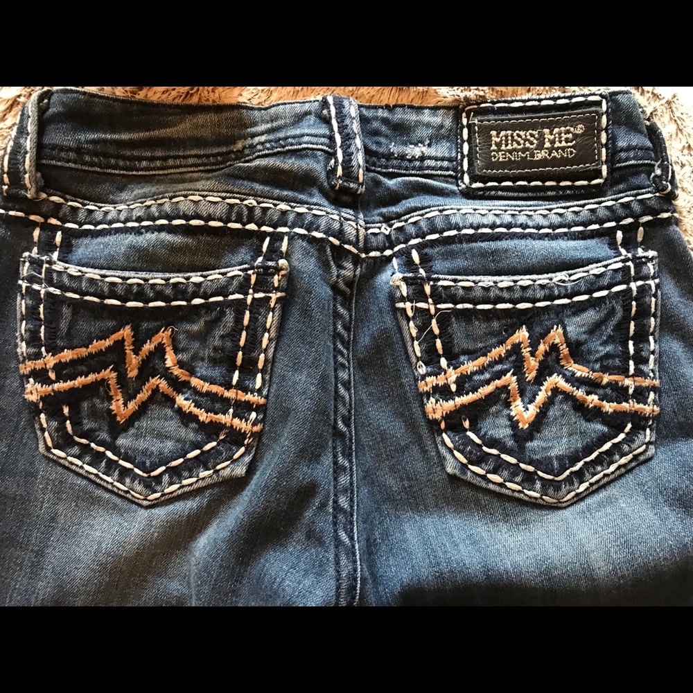 Miss Me Skinny Jeans.. MAKE A OFFER!! 💋